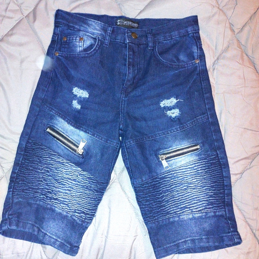Boys blue denim shorts size 14 (L)